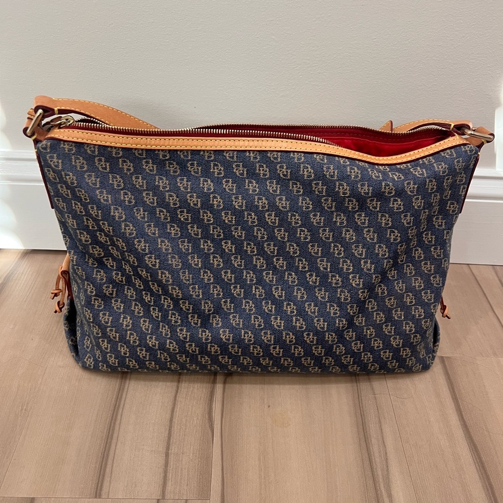 Dooney & Bourke Navy and Tan Shoulder Bag - Picture 2 of 14